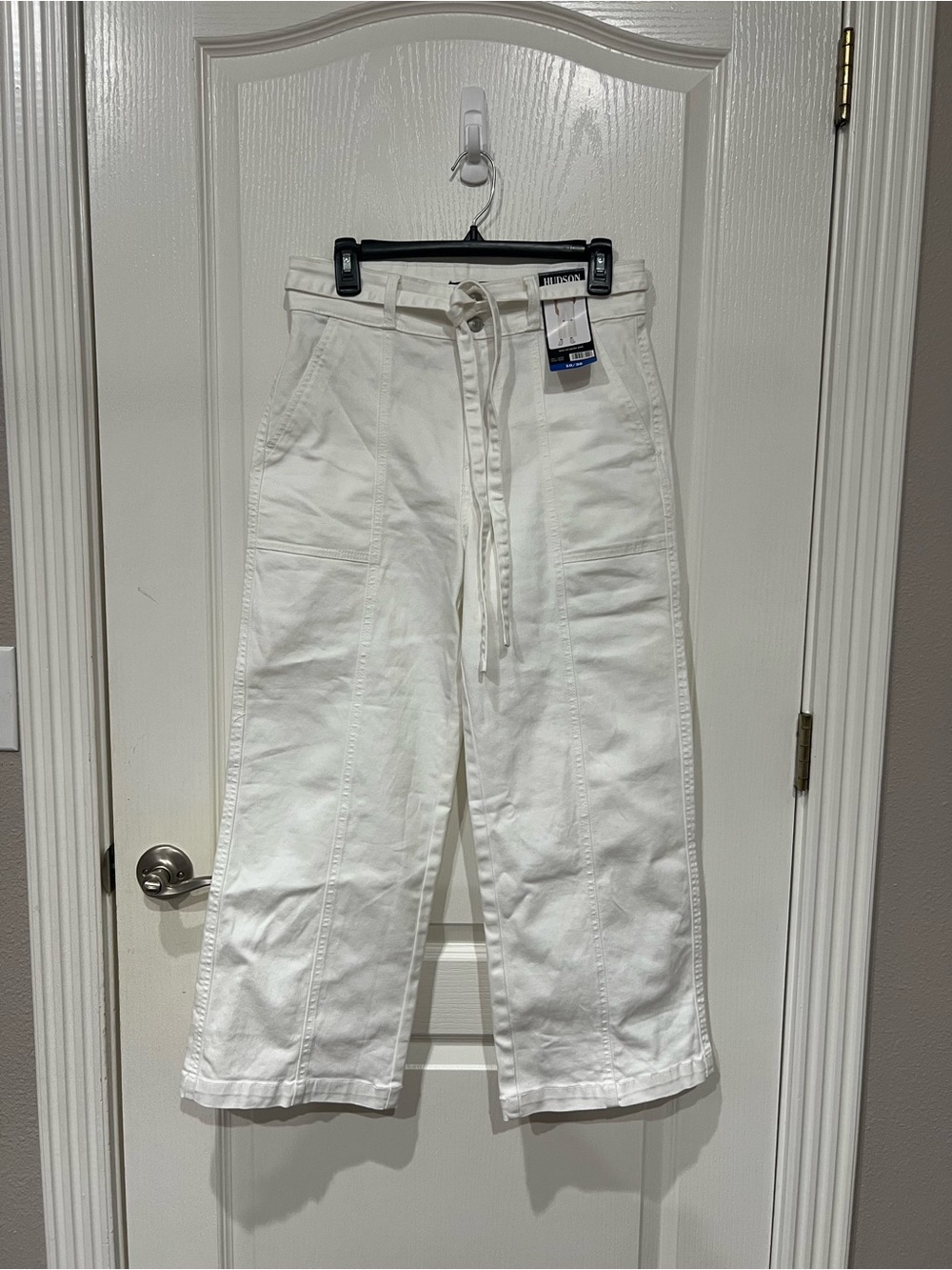 Hudson Jeans White Wide-Leg Belted Jeans (NWT!!)